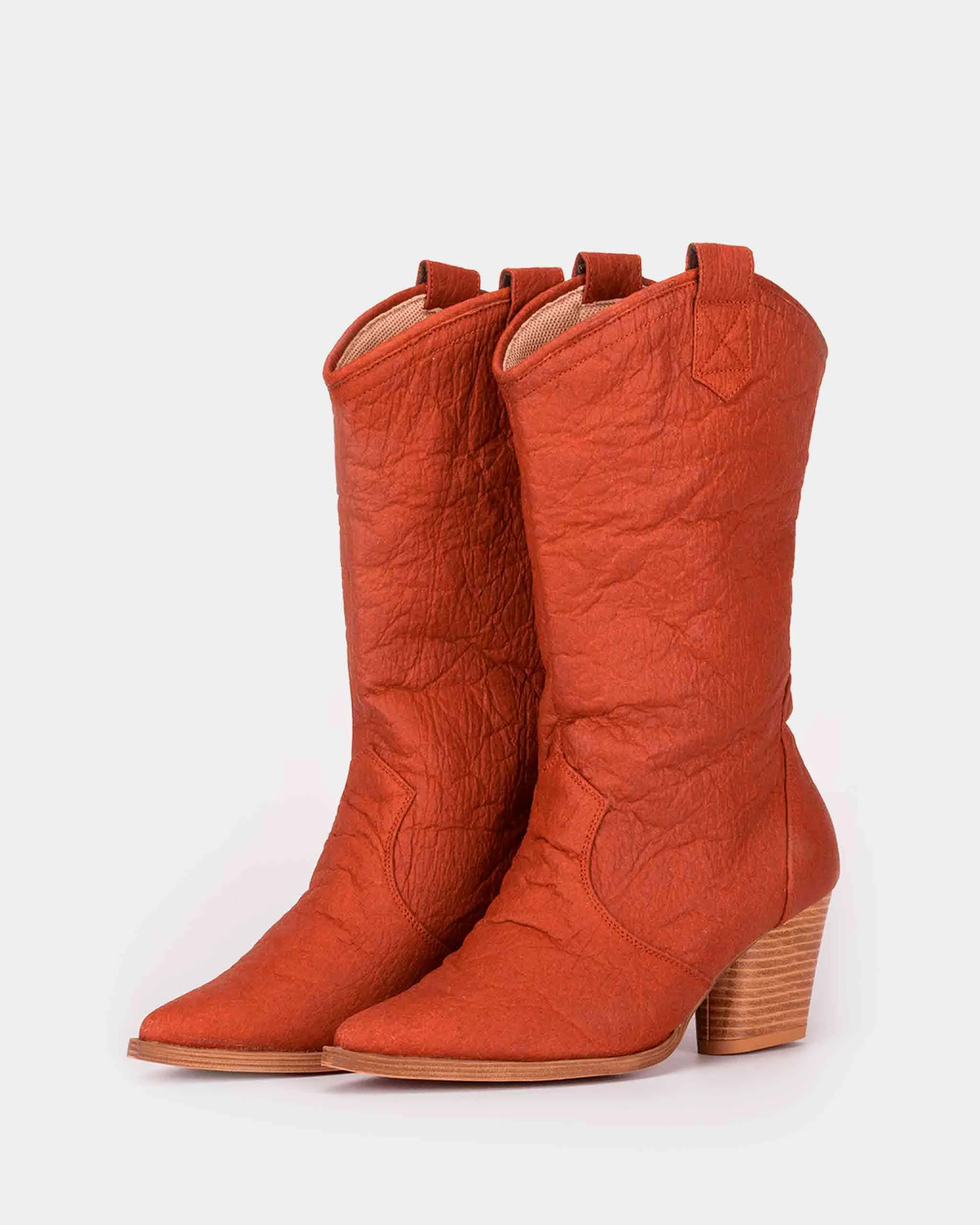 Cowboy Carmel Pina of Pinatex®