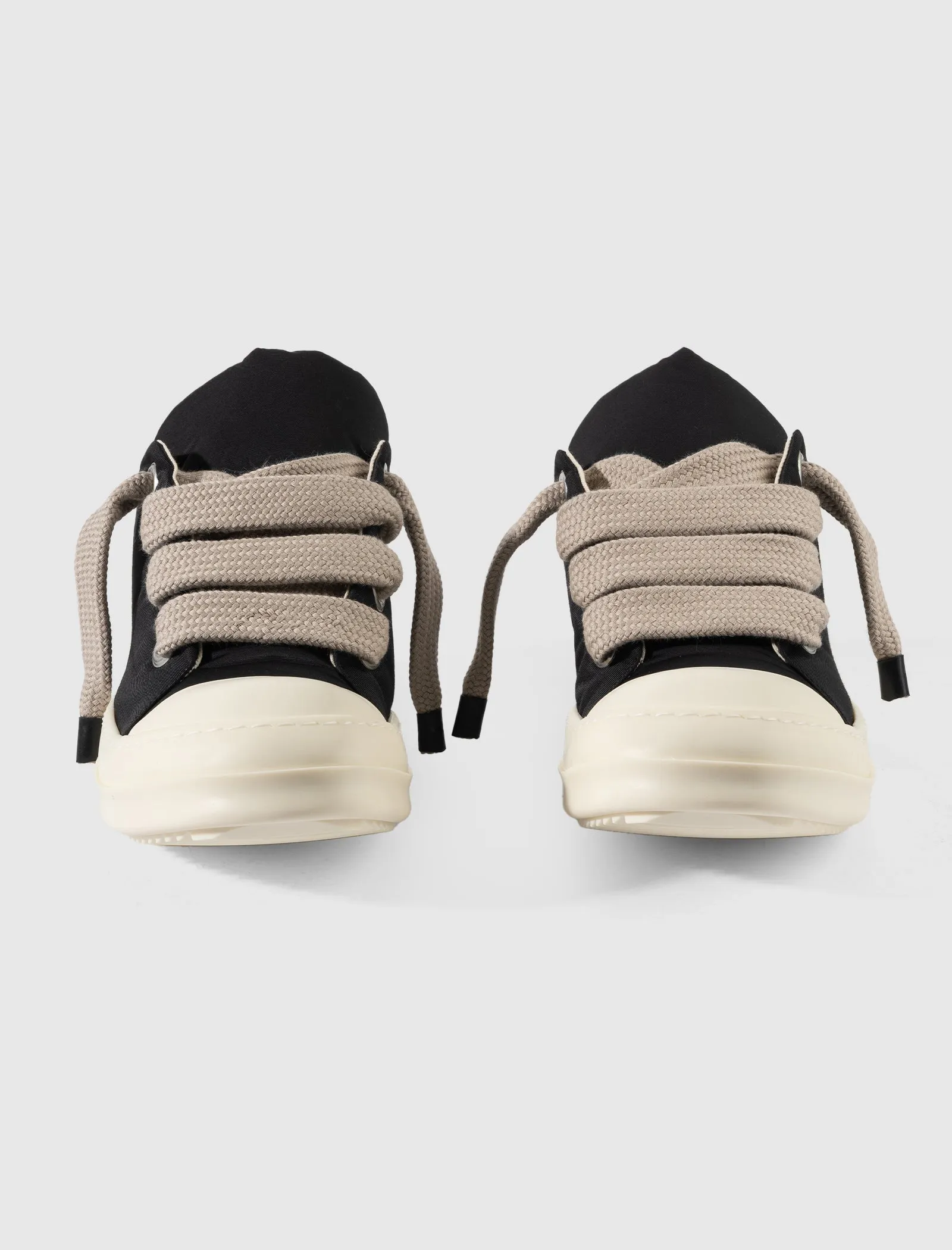 JUMBO LACE LOW SNEAKERS "BLACK/MILK"