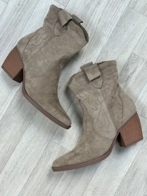 Tallulah Western Cowboy Boots NO RETURNS ON SALE ITEMS