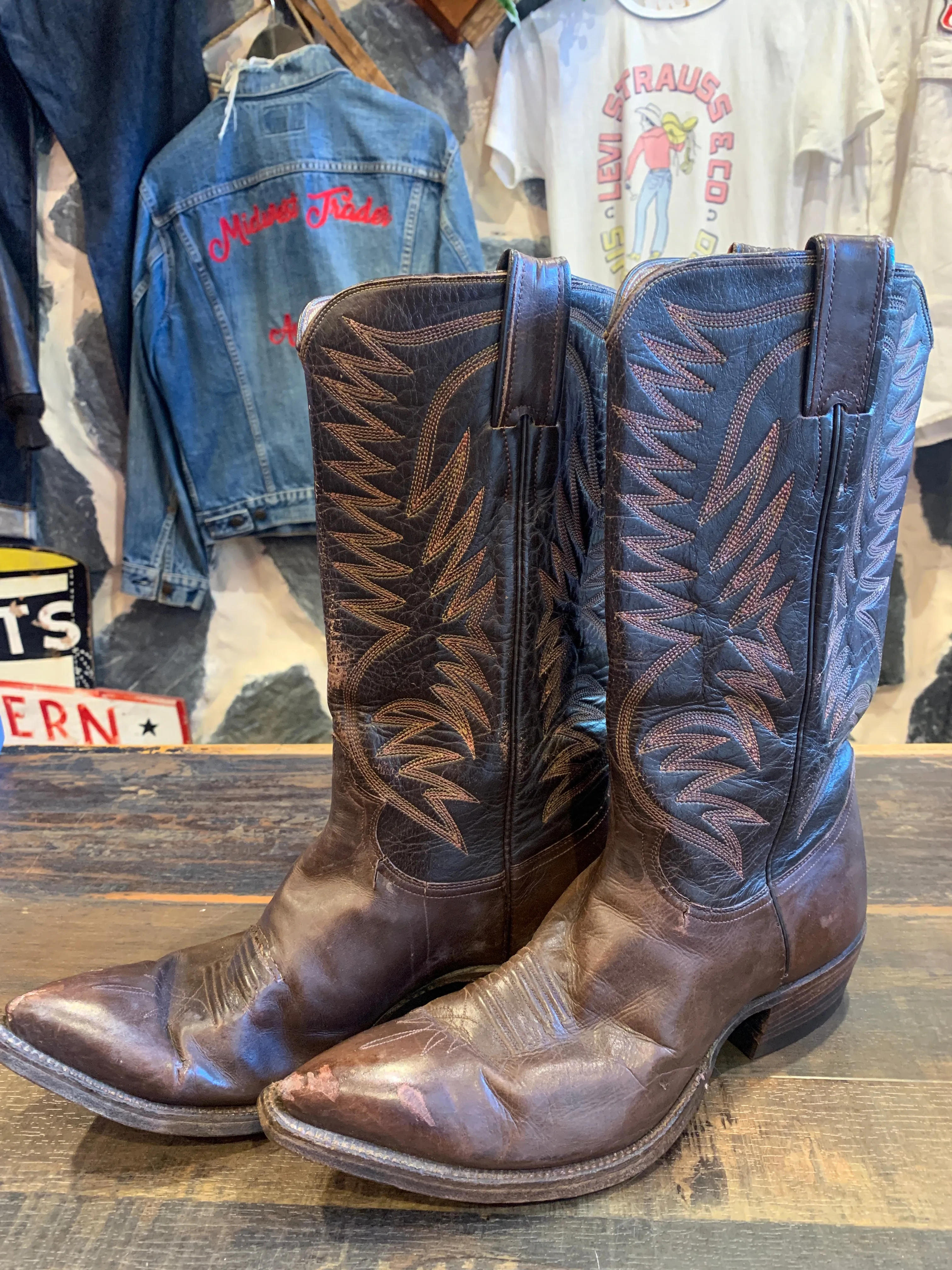 Vintage 1960's-70s Justin Boots, 8-8.5d