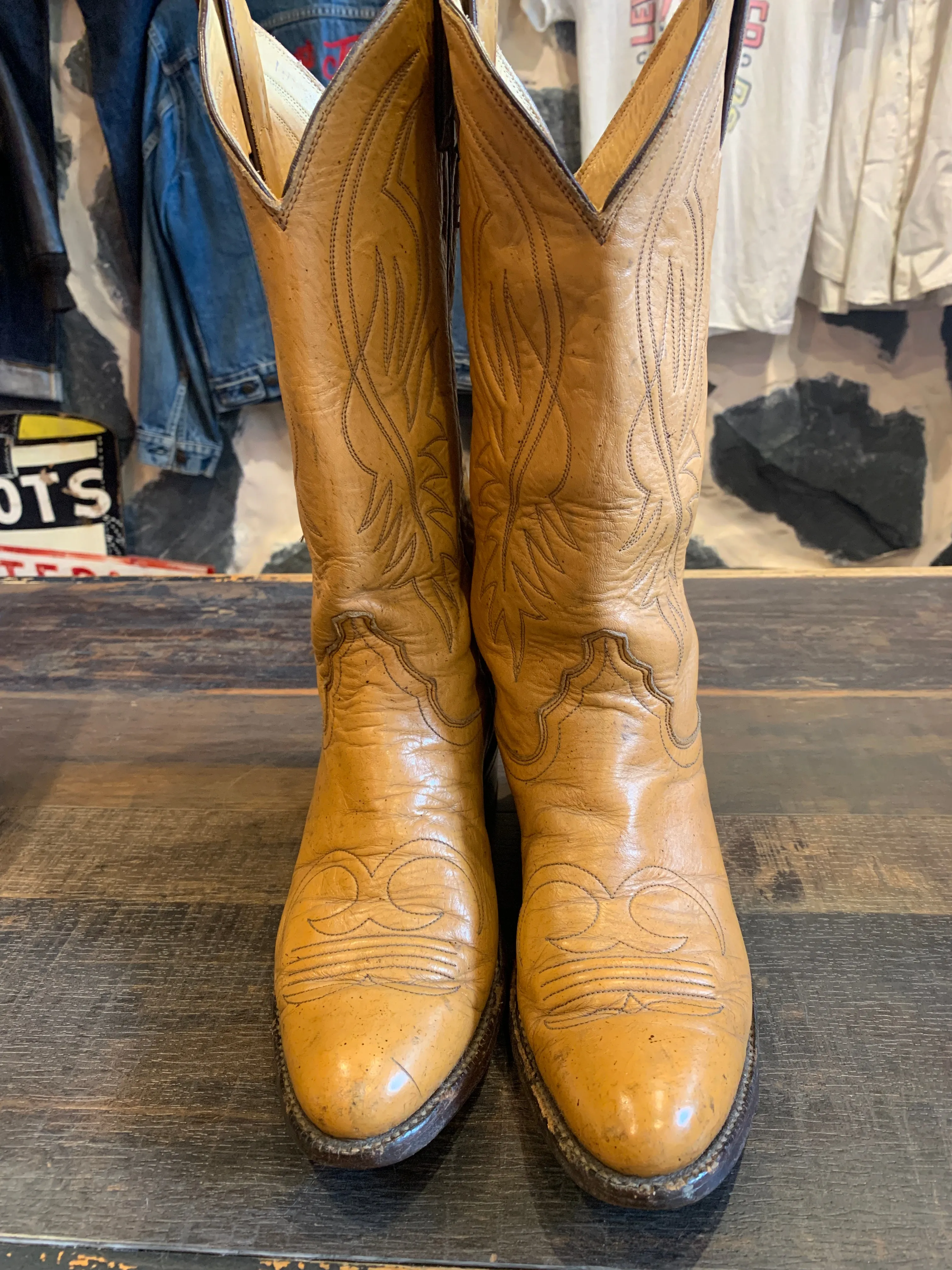 Vintage Justin 70s Tan 6.5c