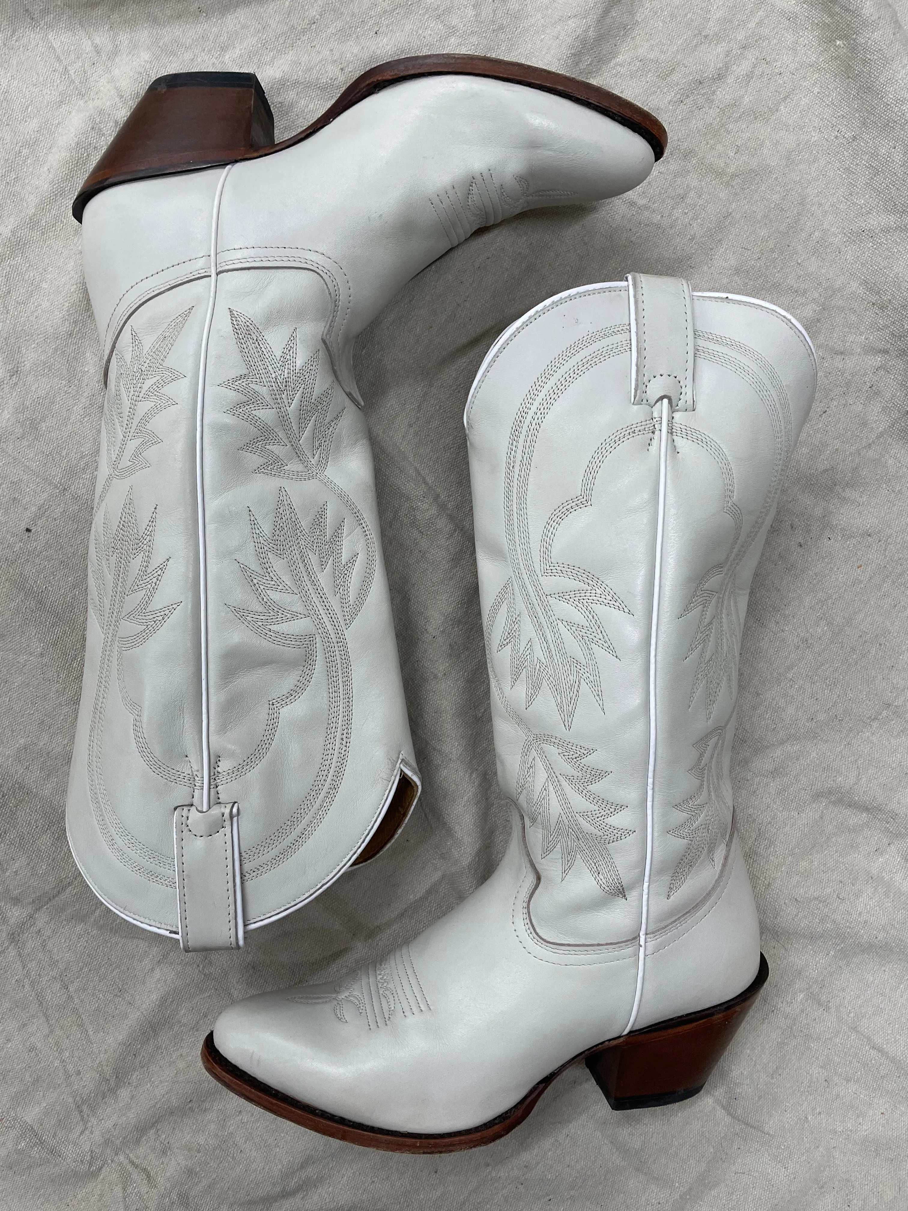 Vintage Tall White Cowboy Boots