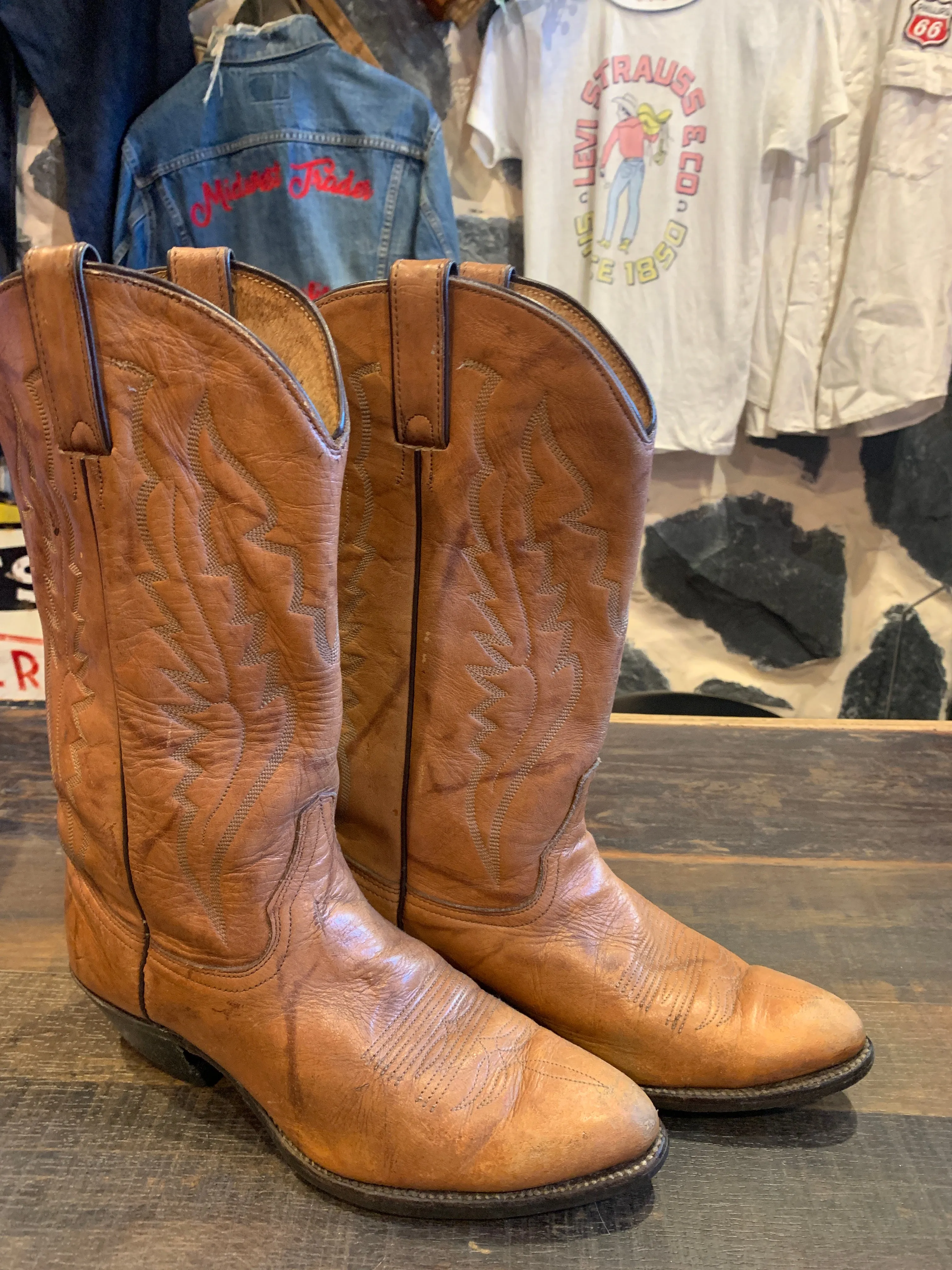 Vintage Tan Boots, 9